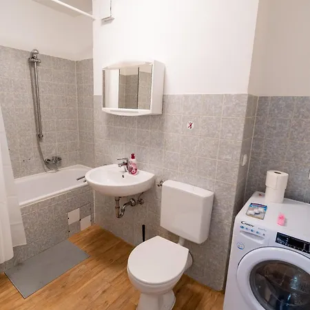 Monteurwohnung Mit Top-anbindung - Atrium 公寓 普丰斯塔特