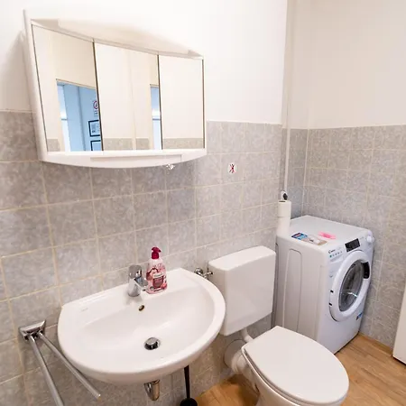 Monteurwohnung Mit Top-anbindung - Atrium * Pfungstadt