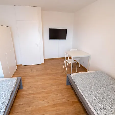 Monteurwohnung Mit Top-anbindung - Atrium *